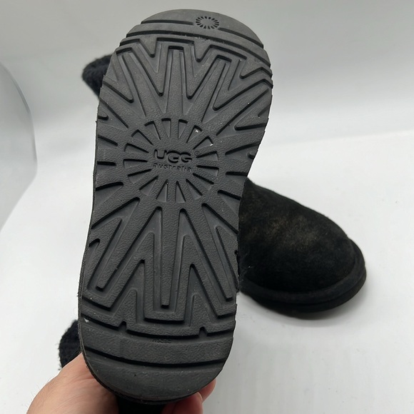UGG Cambridge Knit Black Metallic Buckle Boots Size 6 - Picture 8 of 10